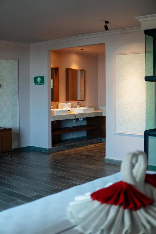 Hotel Mid Project Mérida Esterno foto